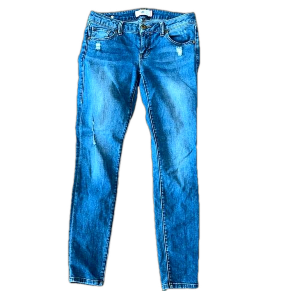 Cabi: Lightly Distressed Skinny Jeans: Size 4